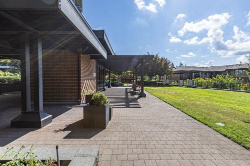 803-3100 Windsor Gate, Coquitlam, BC 