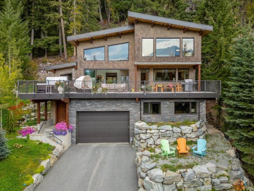 9331 Emerald Drive  Whistler, BC V8E 0G5
