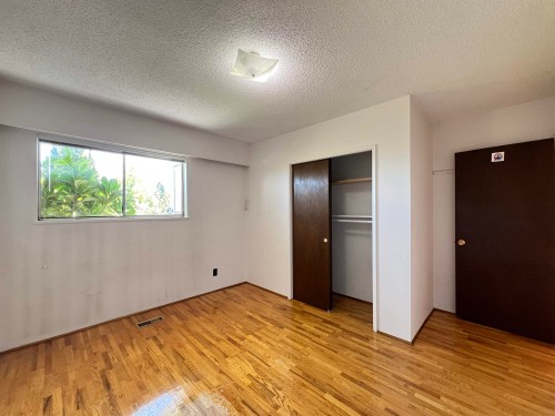 235 62Nd Avenue E, Vancouver, BC 