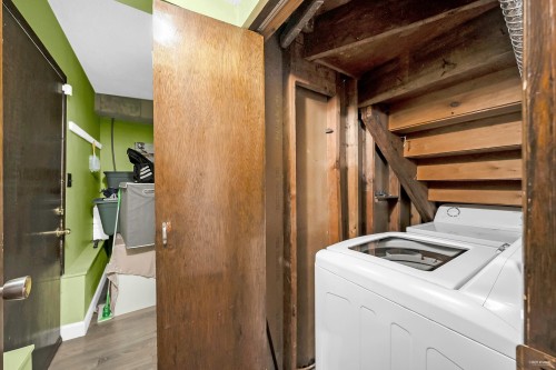 235 62Nd Avenue E, Vancouver, BC 