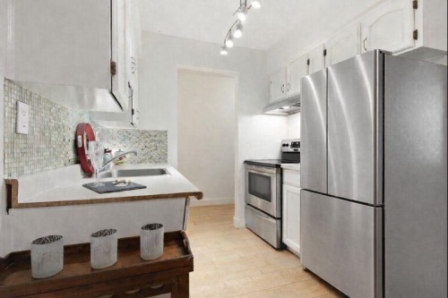 101-2910 Ontario Street  Vancouver, BC V5T 2Y6