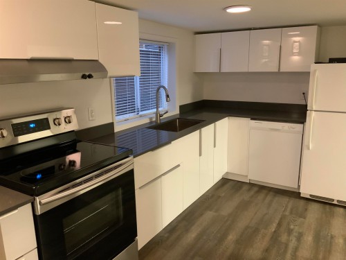 865 12Th Street E, North Vancouver, BC 