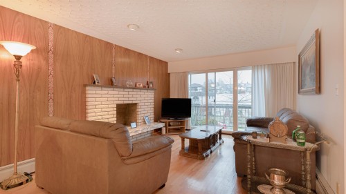 2628 8Th Avenue E, Vancouver, BC 