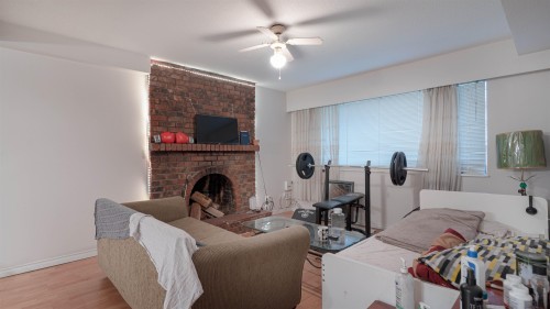 2628 8Th Avenue E, Vancouver, BC 