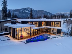 8080 Cypress Place  Whistler, BC V8E 1J9