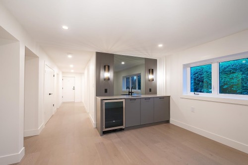 1565 19Th Street, West Vancouver, BC 