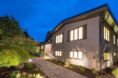 1565 19Th Street, West Vancouver, BC 