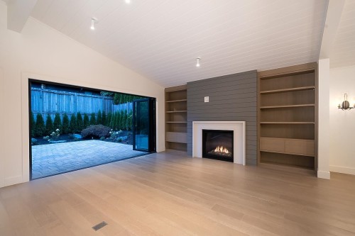 1565 19Th Street, West Vancouver, BC 