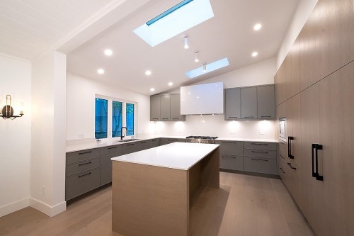 1565 19Th Street, West Vancouver, BC 