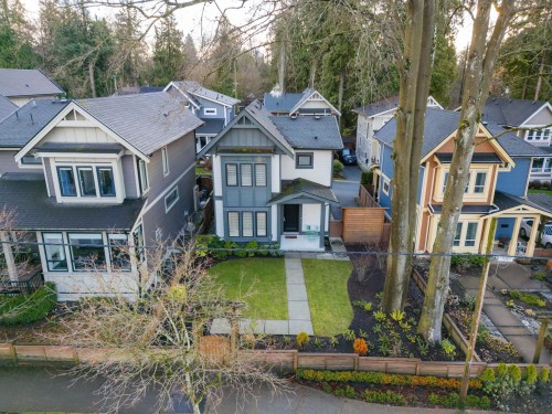 2008 Larson Road, North Vancouver, BC 