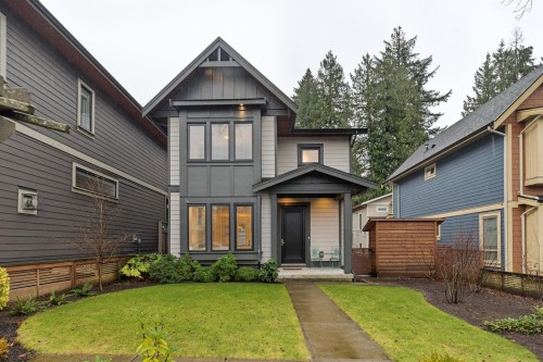 2008 Larson Road, North Vancouver, BC 