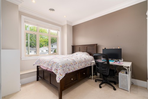 1683 64Th Avenue W, Vancouver, BC 