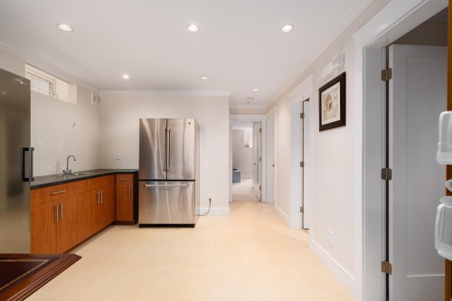 1683 64Th Avenue W, Vancouver, BC 