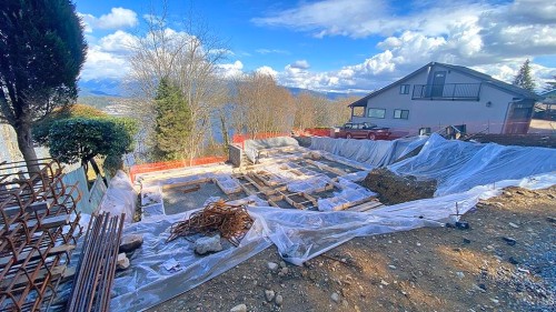 5645 Highfield Drive, Burnaby, BC 
