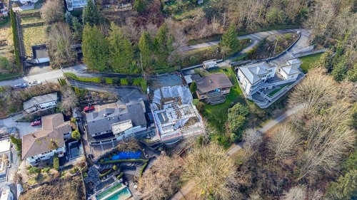 5645 Highfield Drive, Burnaby, BC 