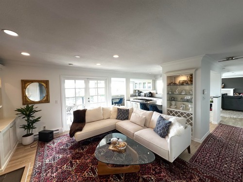 2390 Palmerston Avenue, West Vancouver, BC 