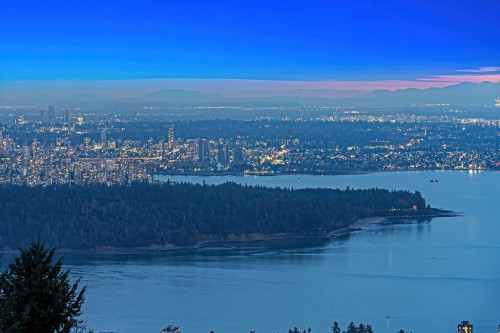 1626 Pinecrest Drive, West Vancouver, BC 