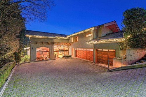 1626 Pinecrest Drive, West Vancouver, BC 