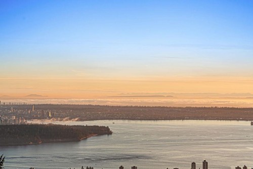 1626 Pinecrest Drive, West Vancouver, BC 