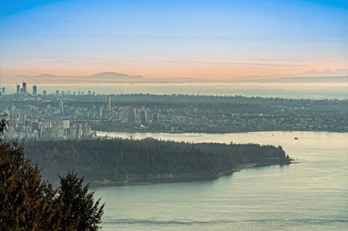 1626 Pinecrest Drive, West Vancouver, BC 