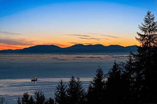 1626 Pinecrest Drive, West Vancouver, BC 