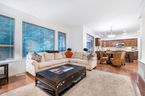 30 Hawthorn Drive, Port Moody, BC 