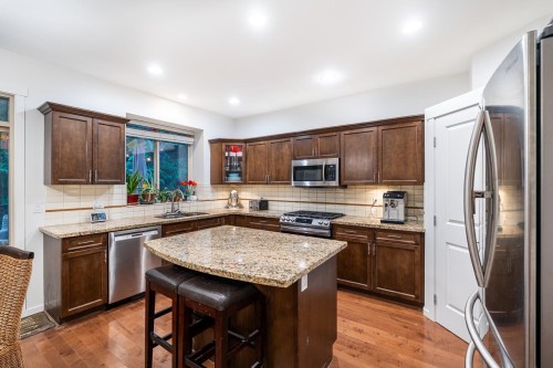 30 Hawthorn Drive, Port Moody, BC 