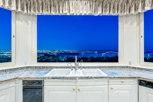 965 King Georges Way, West Vancouver, BC 