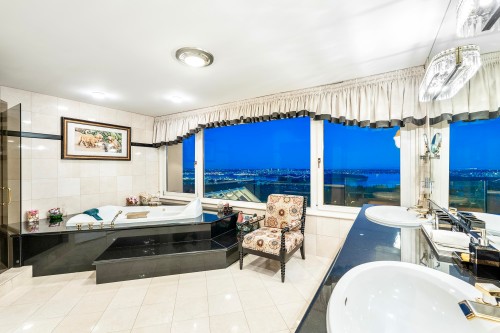 965 King Georges Way, West Vancouver, BC 