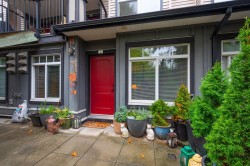 6-7428 14th Avenue E Burnaby, BC V3N 0C2