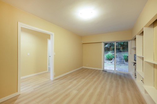 111 Bonnymuir Drive, West Vancouver, BC 