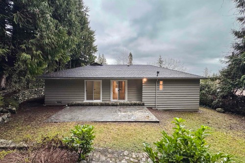 111 Bonnymuir Drive, West Vancouver, BC 