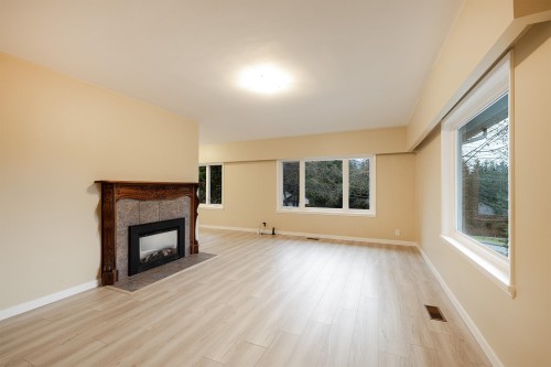 111 Bonnymuir Drive, West Vancouver, BC 