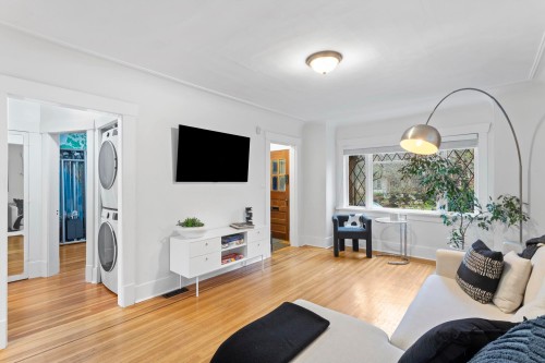 3716 30Th Avenue W, Vancouver, BC 