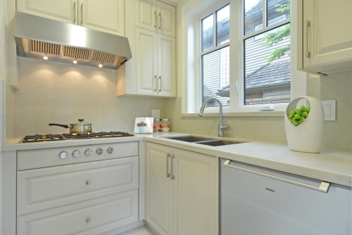 2930 29Th Avenue W, Vancouver, BC 