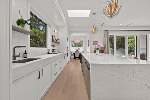 3227 35Th Avenue W, Vancouver, BC 