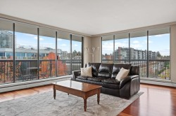 801-114 Keith Road W North Vancouver, BC V7M 3C9