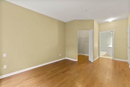 130-3098 Guildford Way, Coquitlam, BC 