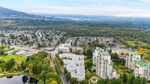 130-3098 Guildford Way, Coquitlam, BC 