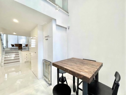 1235 Alberni Street, Vancouver, BC 