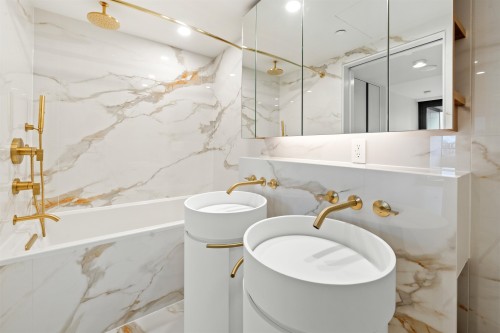 2108-1033 Nelson Street, Vancouver, BC 