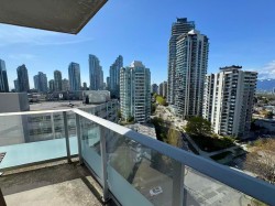 1202-4808 Hazel Street  Burnaby, BC V5H 0A2