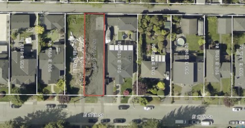 754 17Th Street E, North Vancouver, BC 