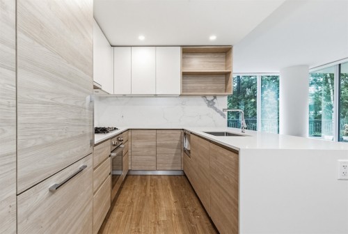 201-585 Austin Avenue, Coquitlam, BC 