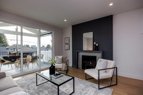 229 22Nd Street E, North Vancouver, BC 