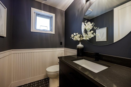 229 22Nd Street E, North Vancouver, BC 