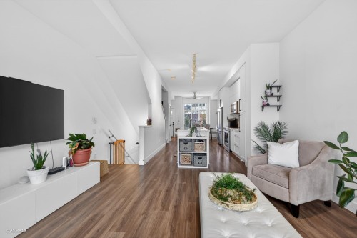 44-3552 Victoria Drive, Coquitlam, BC 