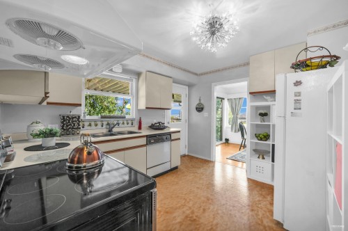 917 Ladner Street, New Westminster, BC 