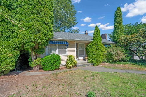 917 Ladner Street, New Westminster, BC 