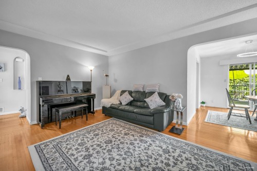 917 Ladner Street, New Westminster, BC 
